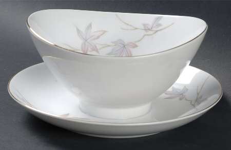 Annabel Gravy Boat with Attached Underplate