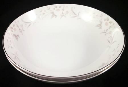 Annette 9" Round Vegetable Bowl