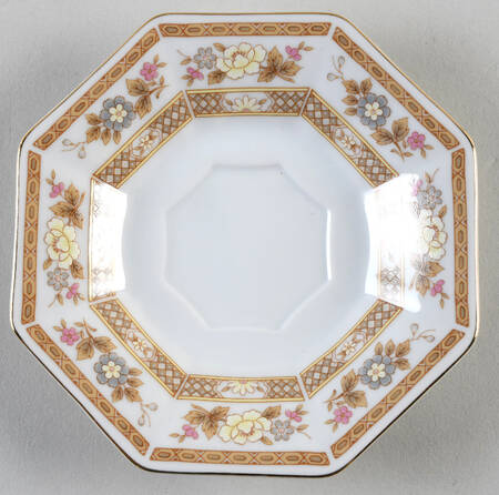 Antoinette Saucer