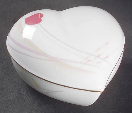 Anthurium Heart Shape Box & Lid