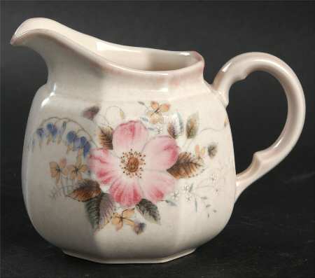 April Glory Creamer