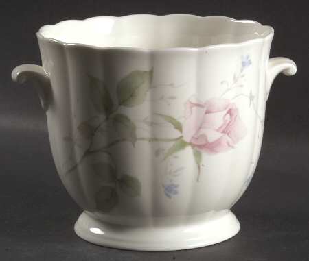 April Rose Small Cachepot by Mikasa