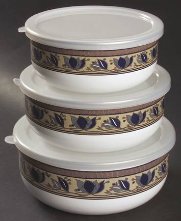Arabella 3 Metal Bowls & Plastic Lids  (6 5/8",7 1/4",8")