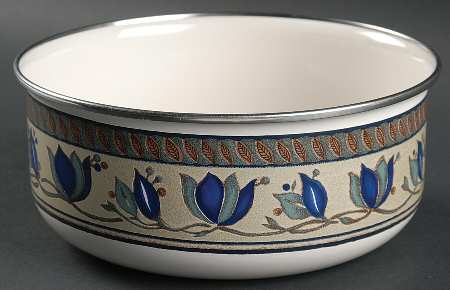 Arabella 7 1/2" Metal Bowl