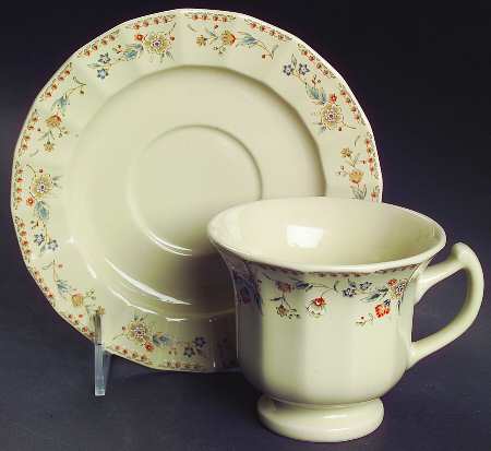 Aristocrat Footed Cup & Saucer Set
