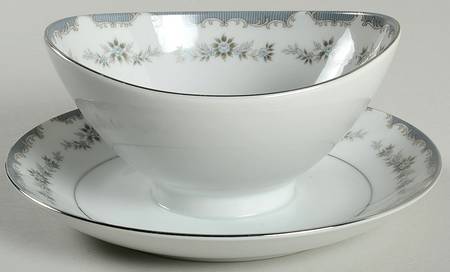 Arlington Gravy Boat with Attached Underplate