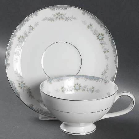 Arlington Footed Cup & Saucer Set