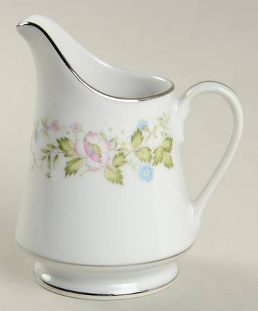 Arpege Creamer