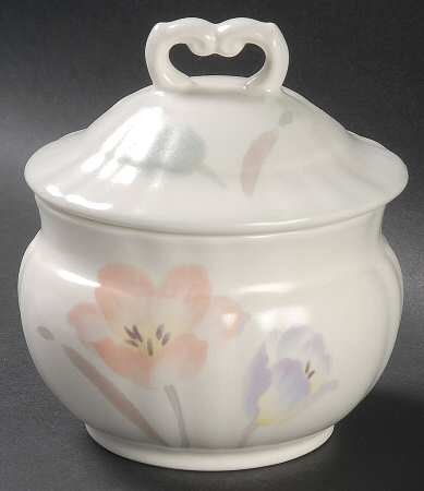 Arquette Sugar Bowl & Lid