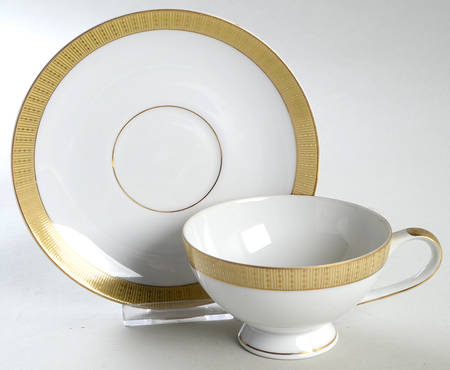 Ascot Footed Cup & Saucer Set
