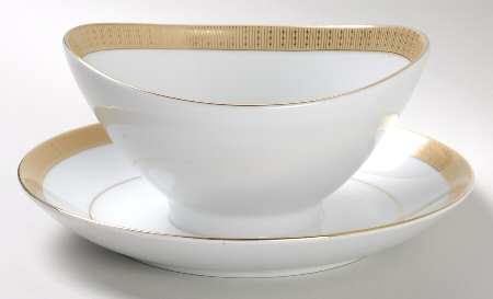 Ascot Gravy Boat with Attached Underplate