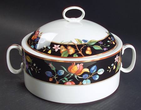 Autumn Grove 2 Qt Round Covered Casserole
