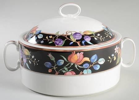 Autumn Grove Round Covered Vegetable