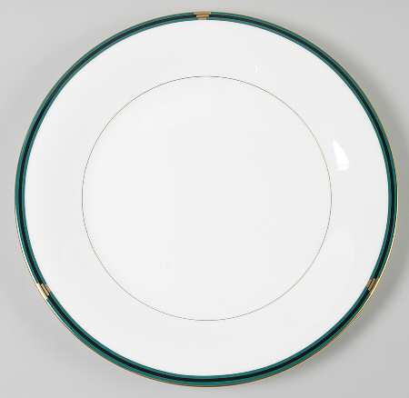 Avantique 12" Chop Plate (Round Platter) by Mikasa