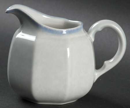 Avante Blue Creamer