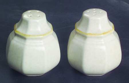 Avante Ivory Salt & Pepper Set