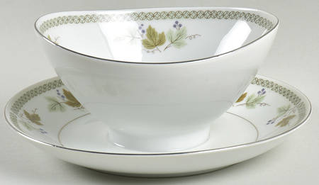 Avon Gravy Boat with Attached Underplate