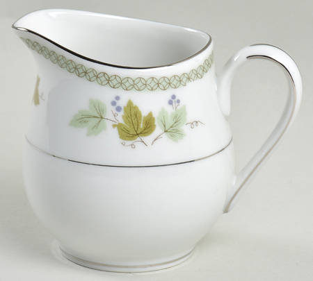Avon Creamer
