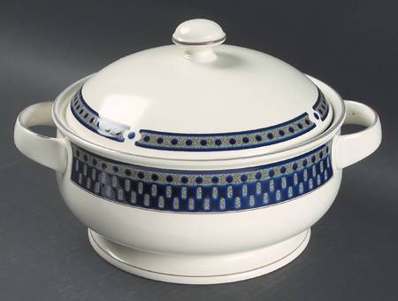 Aztec Blue 2 Qt Round Covered Casserole by Mikasa