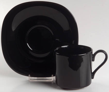 Basic Black Flat Cup & Saucer Set