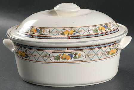 Basket of Fruit 2 Quart Oval Covered Casserole