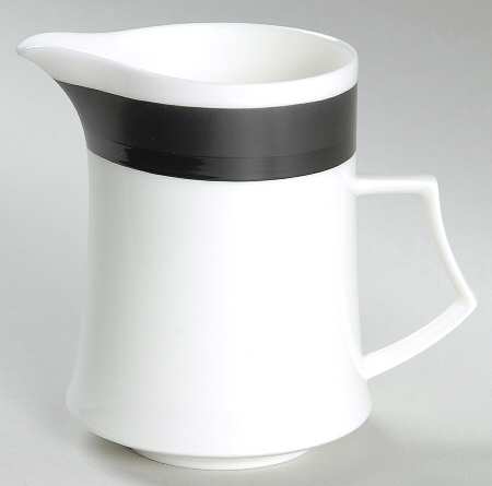 Bakota Creamer