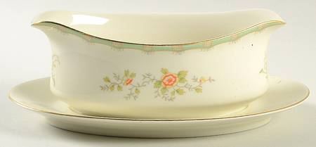Balmore Gravy Boat with Attached Underplate
