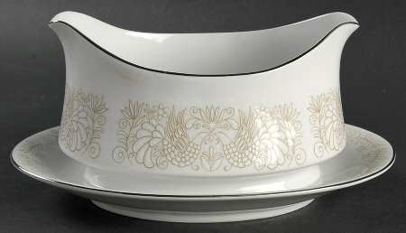 Balmore Gravy Boat with Attached Underplate