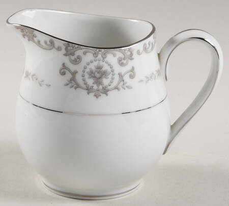 Banbury Creamer