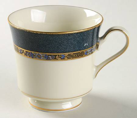 Baroness Footed Cup