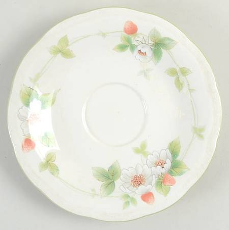 Berry Bloom Saucer
