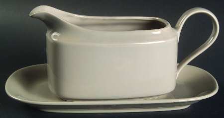 Bedford Beige Gravy Boat & Underplate