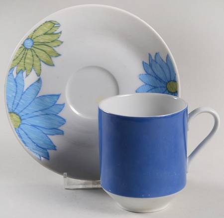 Beau Bounty Flat Cup & Saucer Set