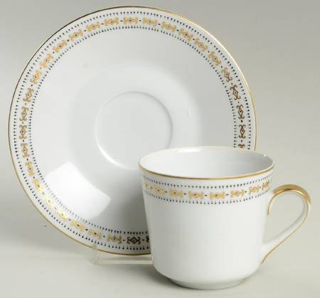 Becket Flat Cup & Saucer Set