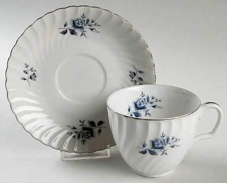 Bella Fleur Flat Cup & Saucer Set