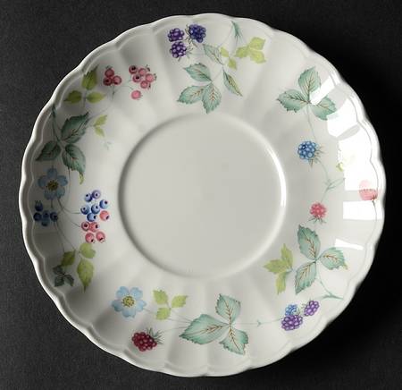 Berry Festival Saucer