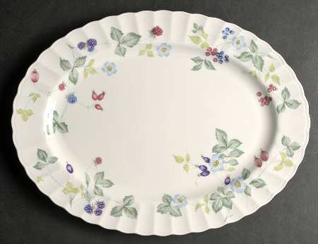 Berry Festival 14" Oval Serving Platter