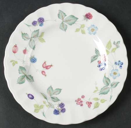 Berry Festival Bread & Butter Plate