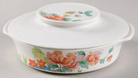 Beacon Hill Lugged Soup Bowl & Cover