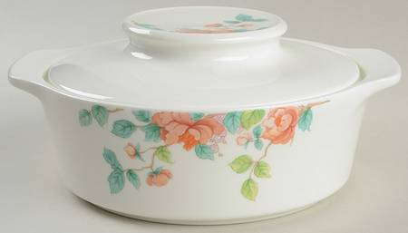 Beacon Hill Round Covered Vegetable