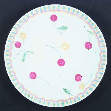 Berry Jubilee Dinner Plate