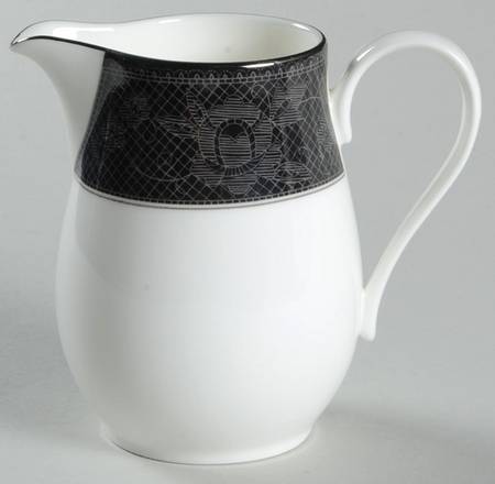 Belgian Lace Black (Mikasa Narumi #CAE05) Creamer