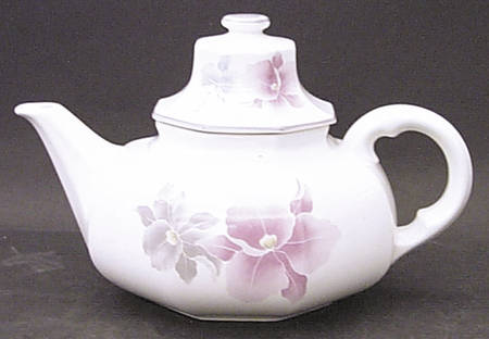 Beau Monde Teapot & Lid