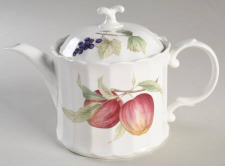 Belle Terre Teapot & Lid
