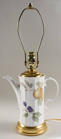 Belle Terre 14 1/2"-15 1/8" Teapot Lamp No Shade  HC