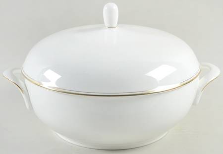 Biltmore Gold 2 Qt Round Covered Casserole by Mikasa