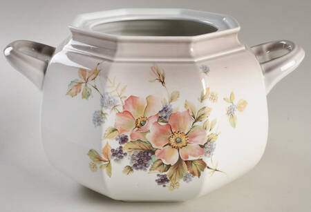 Black Berries Tureen No Lid