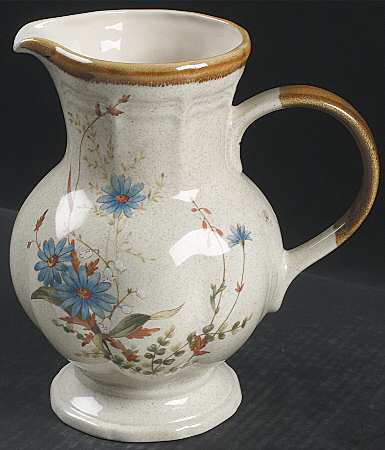 Blue Daisies 48 Oz Pitcher