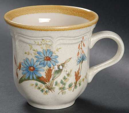 Blue Daisies Flat Cup