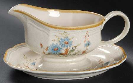 Blue Daisies Gravy Boat & Underplate